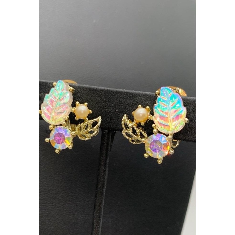 Vintage Gold Tone Iridescent Leaf & Aurora Borealis Rhinestone Clip On Earrings